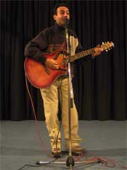 Paul Abi Rached sensibilise les lves au respect de l'envrironnement