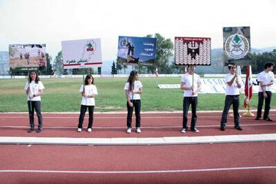 grands-fete-drapeau-cross-independance-030