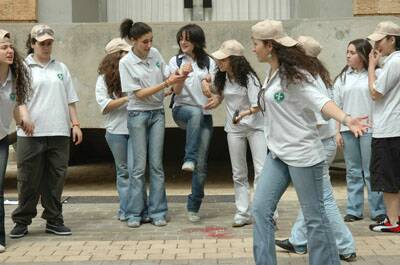 fetemej-20070513-014