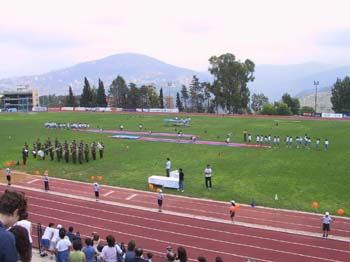 fetecollege-01062003-03