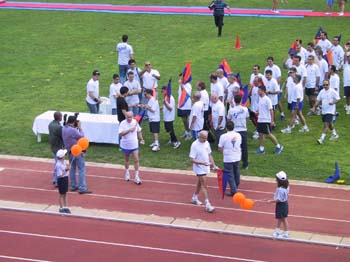 fetecollege-01062003-13