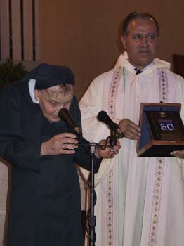 fetecollege-01062003-28