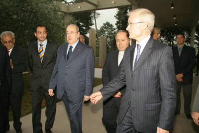 decoration-pere-daccache-20070525-008