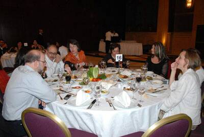 educ-soiree-fete-prof-20080404-043