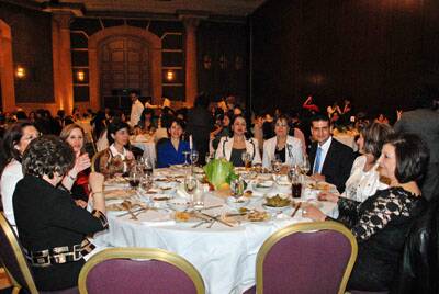 educ-soiree-fete-prof-20080404-047