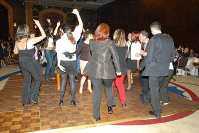 educ-soiree-fete-prof-20080404-085