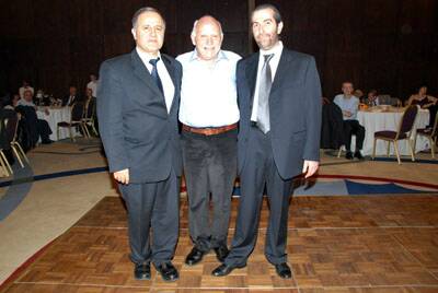 educ-soiree-fete-prof-20080404-103