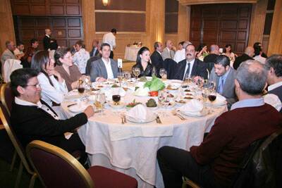 educ-soiree-fete-prof-20080404-122