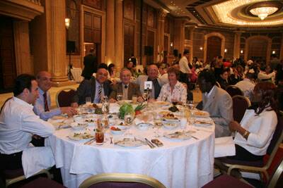 educ-soiree-fete-prof-20080404-137