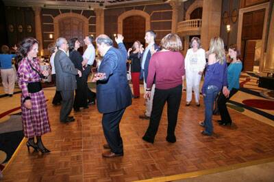 educ-soiree-fete-prof-20080404-160